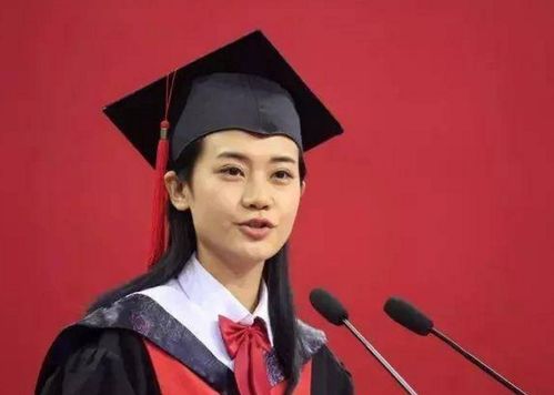 211大学硕士论文 一文不值 神级论文火了,75行字20行有错